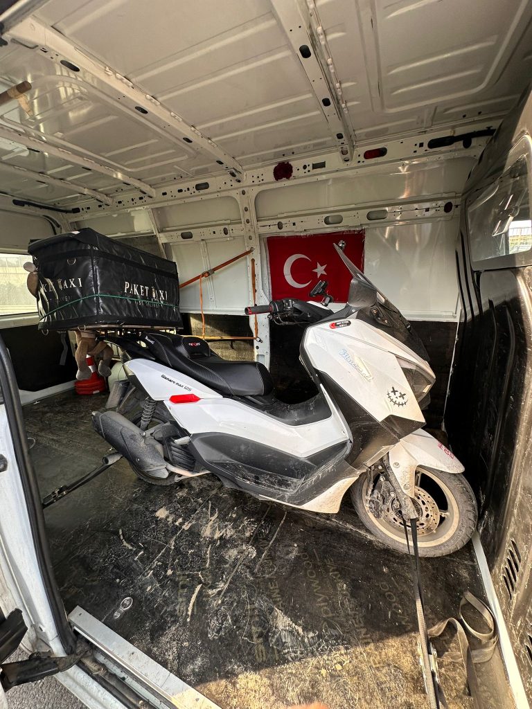 Motosiklet Çekici ile Oto Çekici Arasındaki Farklar